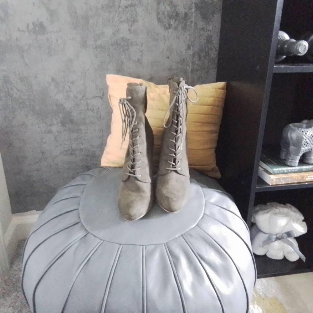 Women boots